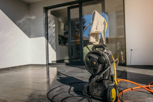 Best Graffiti Removal  in Gladstone, MI